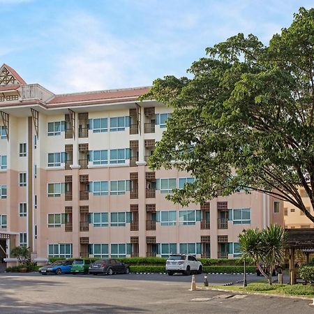 Pluak Daeng C-House & Residence Hotel Amata City מראה חיצוני תמונה
